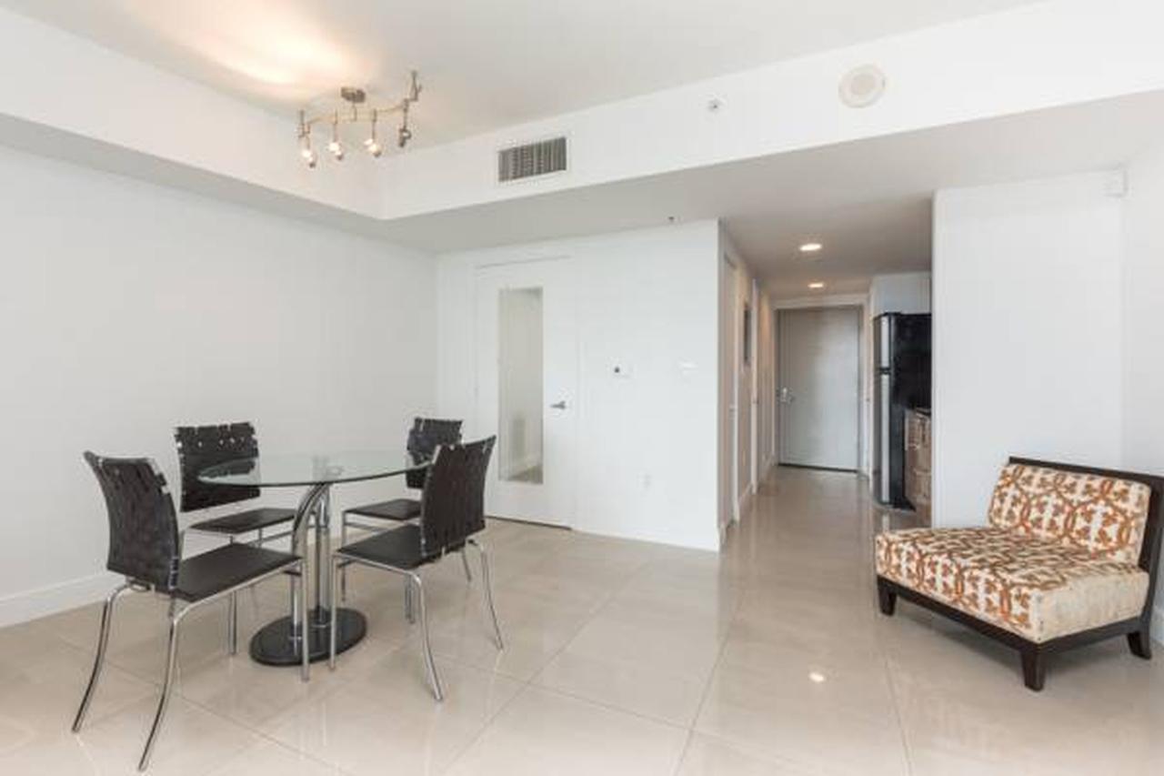 Opera Tower Apartment Miami Bagian luar foto