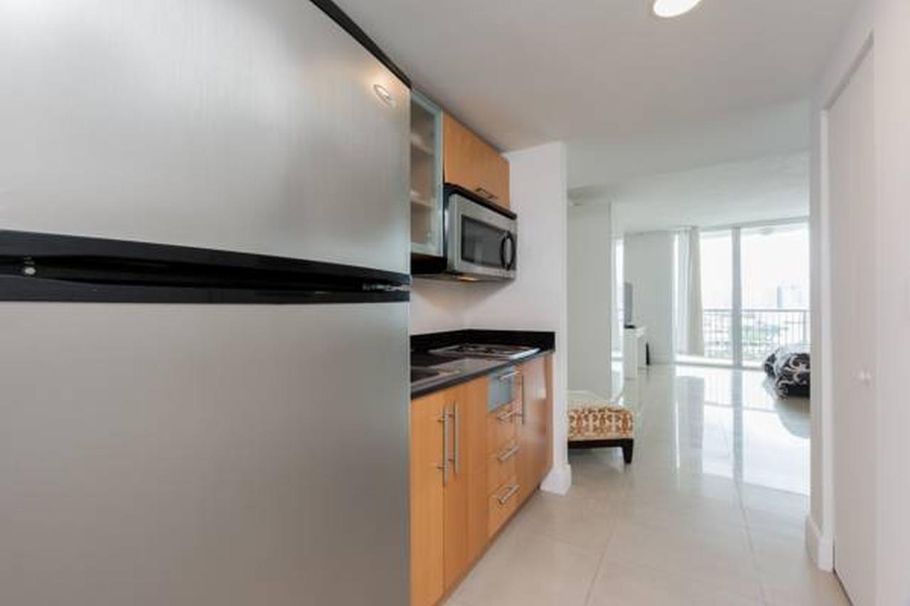 Opera Tower Apartment Miami Bagian luar foto