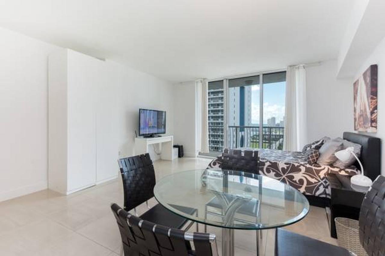 Opera Tower Apartment Miami Bagian luar foto